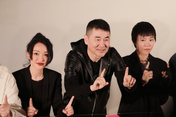 第十一回映后见面会主演齐聚周迅陈建斌窦靖童俏皮比11