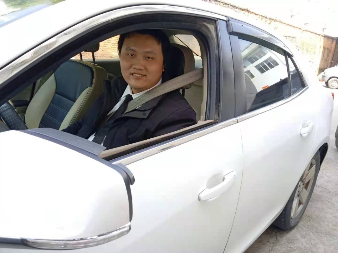 滴滴司机李星凯谢谢你,热心肠的李师傅!