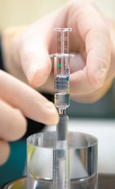 国产新冠疫苗又上新了：腺病毒载体疫苗获批 老人也能接种