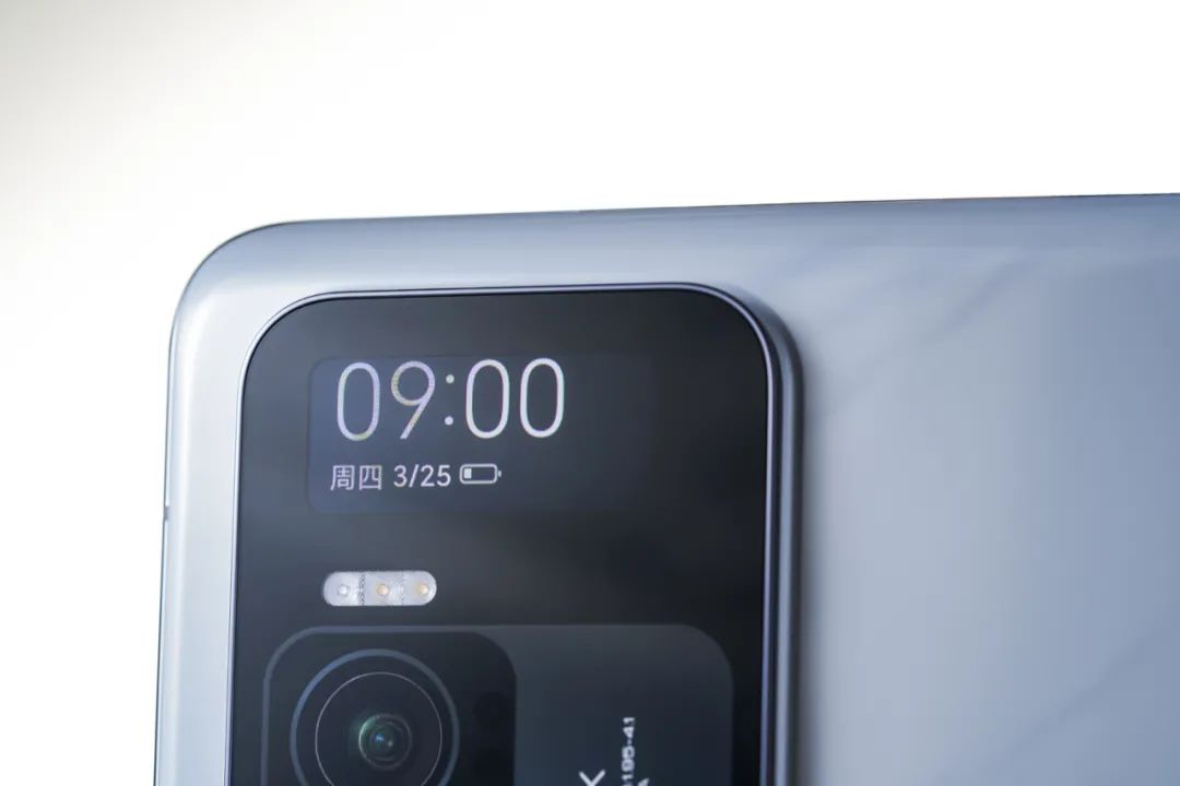 小米11ultra旗舰评测超大底镜头奇特智窗冲击高端稳了