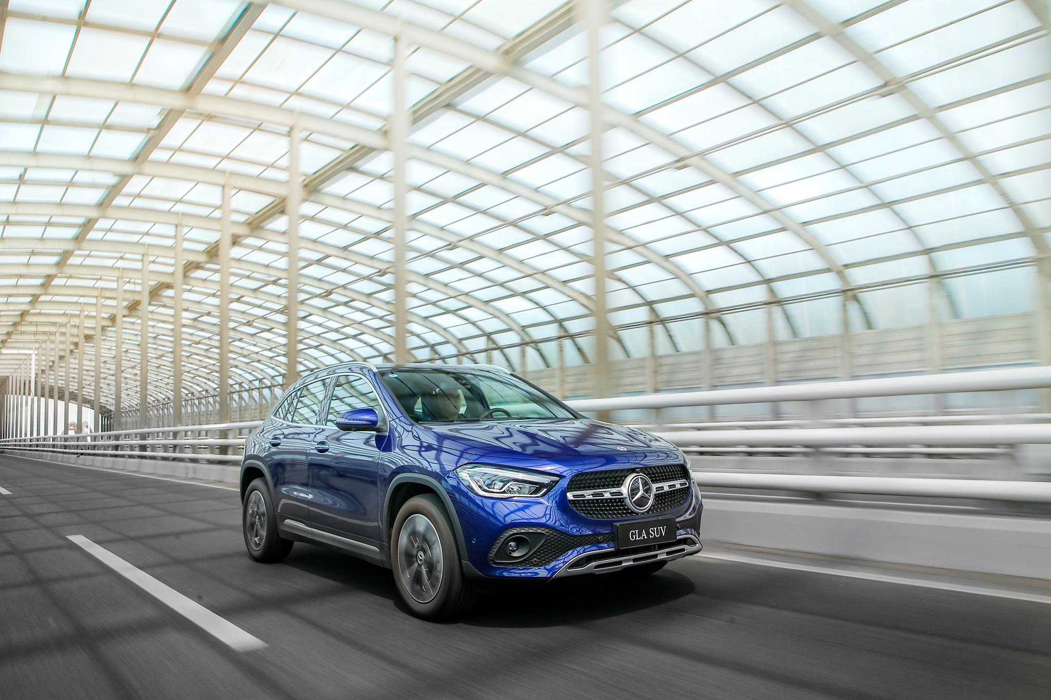 奔驰gla suv:与无畏的你,相逢在"花路"