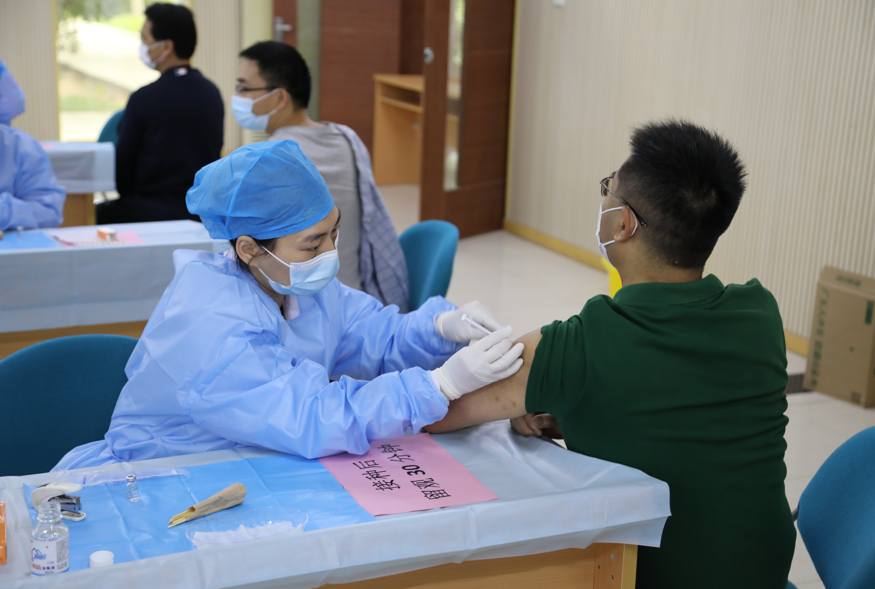 中堂镇有序开展新冠疫苗接种工作