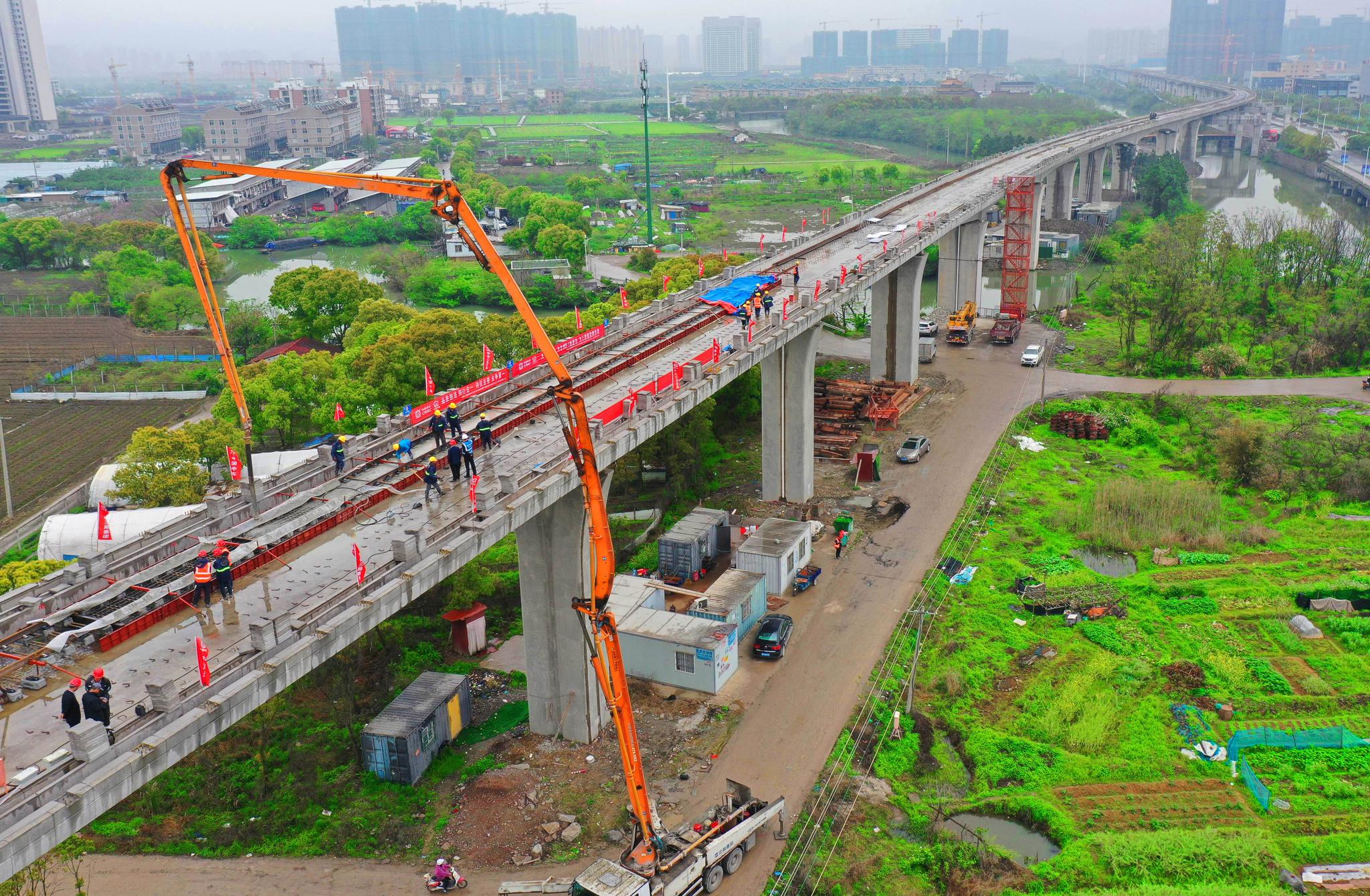 台州市域铁路开始铺轨