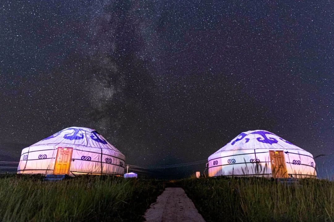 蒙古包草原夜景图片图片