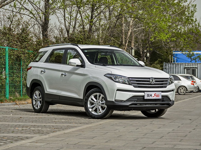 外观内饰更年轻/动力系统升级明显 抢先实拍2021款风光s560