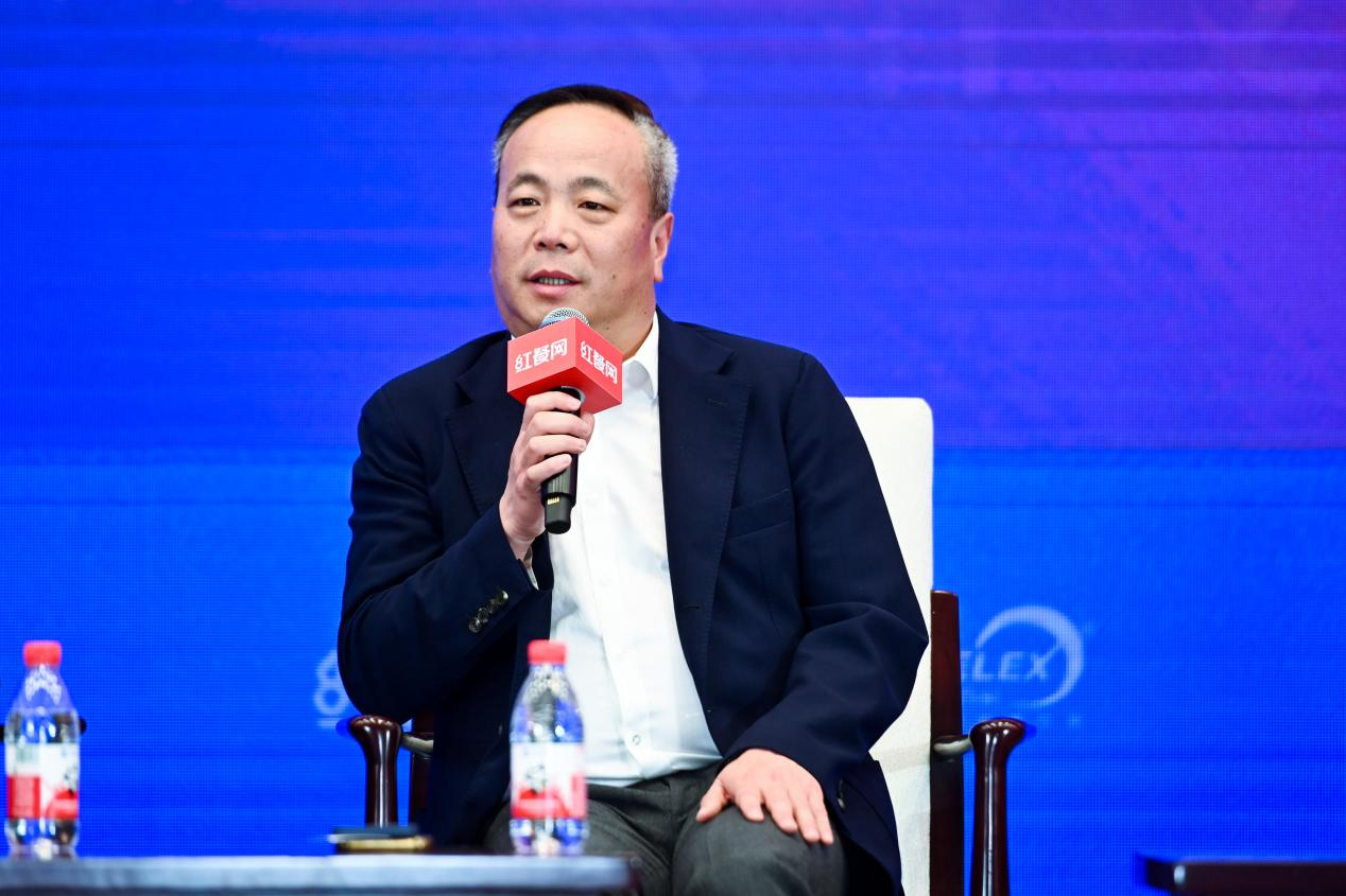 "如果正新鸡排能在螺蛳粉,烘焙或者是其它品类再开出来一万家,我们的