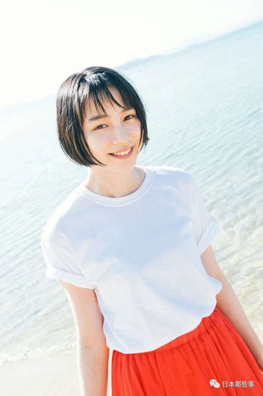 能年玲奈星途之路曲折将来有望回归拍摄电视剧 能年玲奈 日本明星 新浪娱乐 新浪网