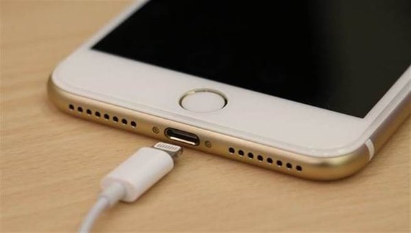 今年还不换typec接口苹果还在坚持什么