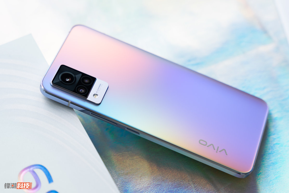 vivos9图赏自拍再升级轻薄机身潮范十足