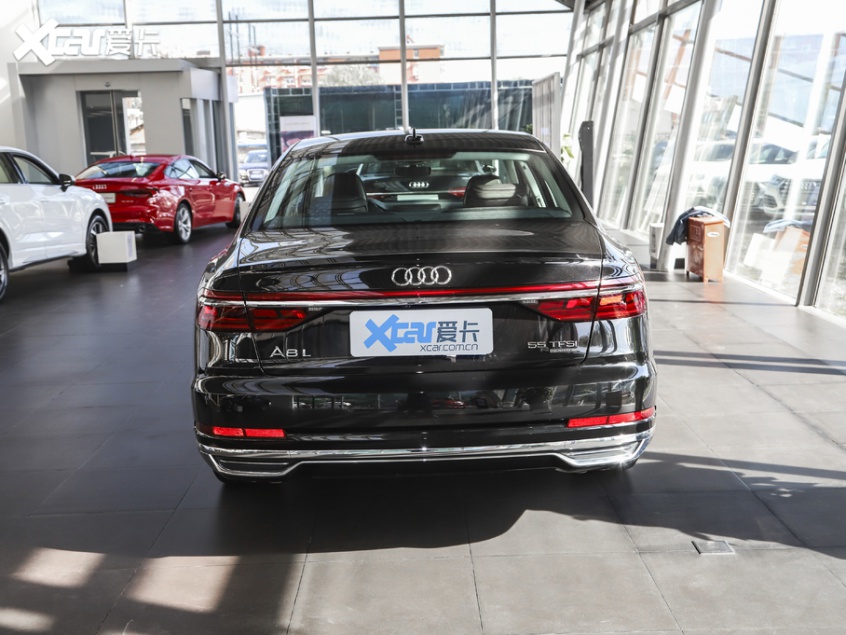 2021款奥迪a8l增一款新车 售194.28万元