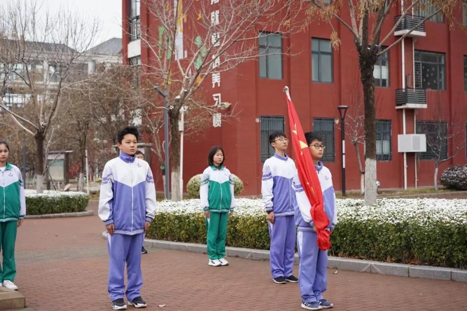 走我们一起幸福出发山大附中奥体中路学校举办开学典礼