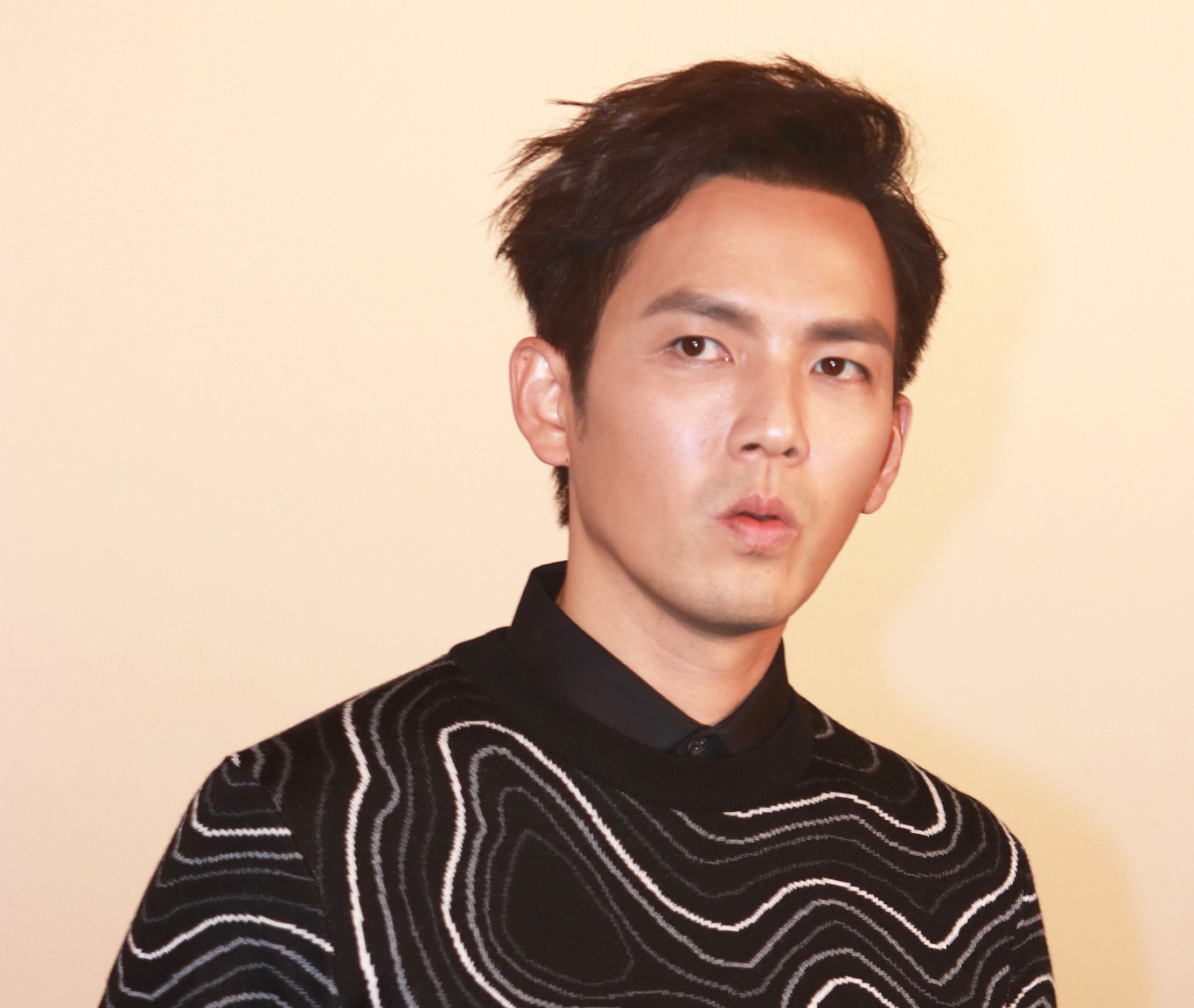 锦心似玉热映钟汉良被喷太老一出品方曾年亏十几亿