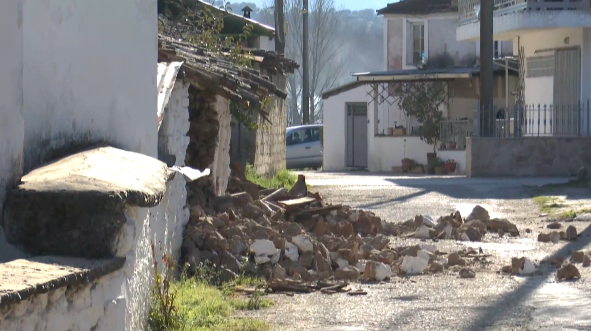 希腊6.2级地震后已发生超百次余震，应急物资运往震区