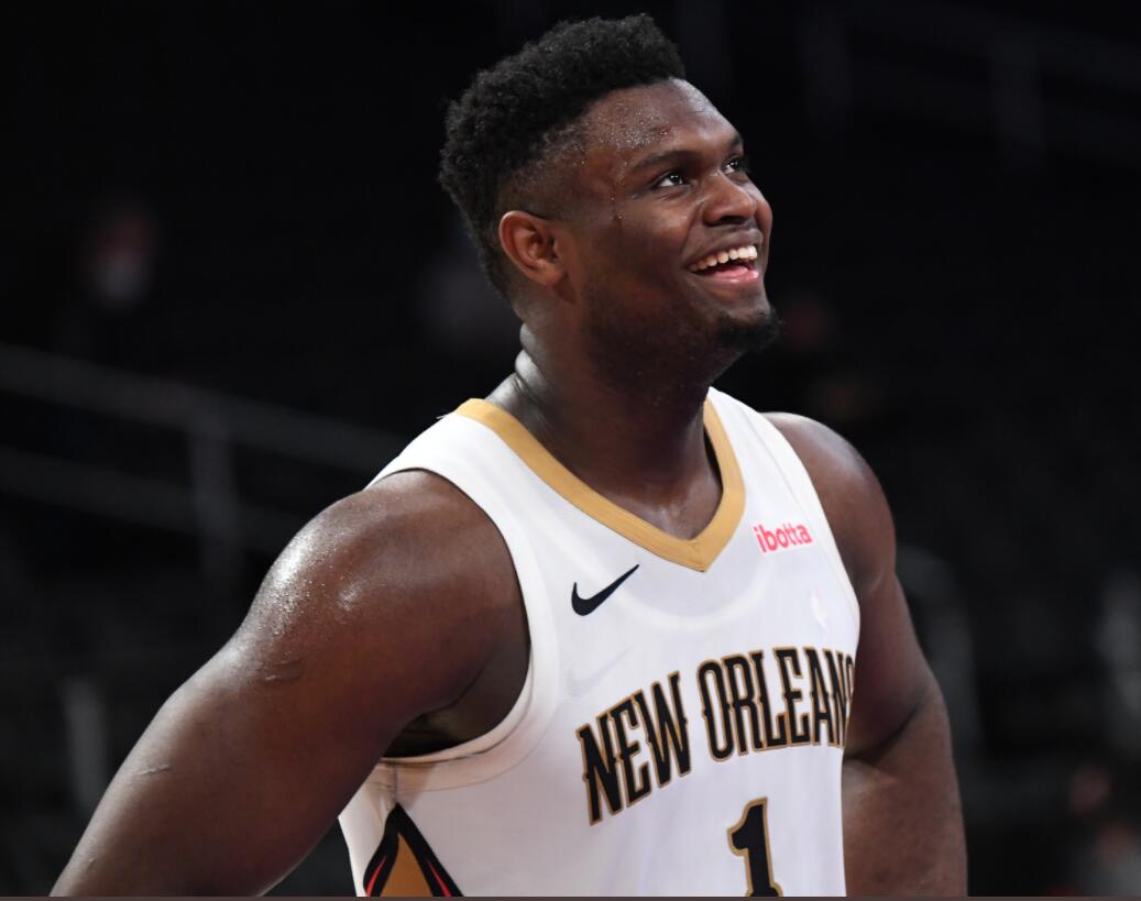 锡安罚球16中8赛后苦练投篮