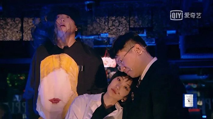 小众焦虑穷戏剧新生活内外的真相是什么
