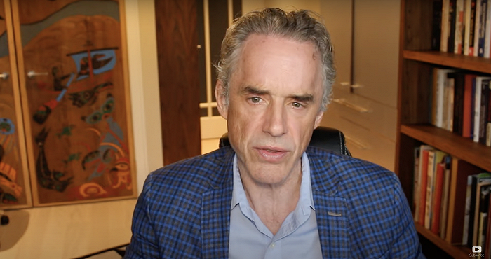 彼得森在他的YouTube频道宣传新书 图片来源：YouTube/Jordan B Peterson