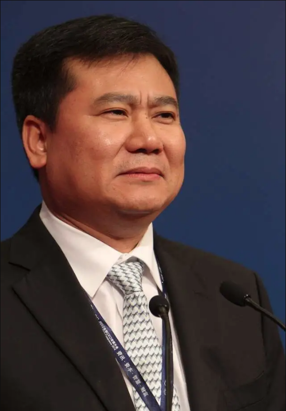 张近东十年电商败局，互联网转型鲜有成功者__财经头条