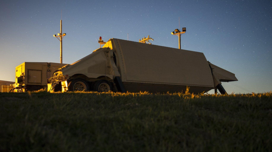 美军在关岛部署了“萨德”防御系统所配备的AN/TPY-2雷达。