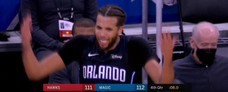 迈卡威&特伦斯休闲区蓝鸢梦想 - Www.slyday.coM