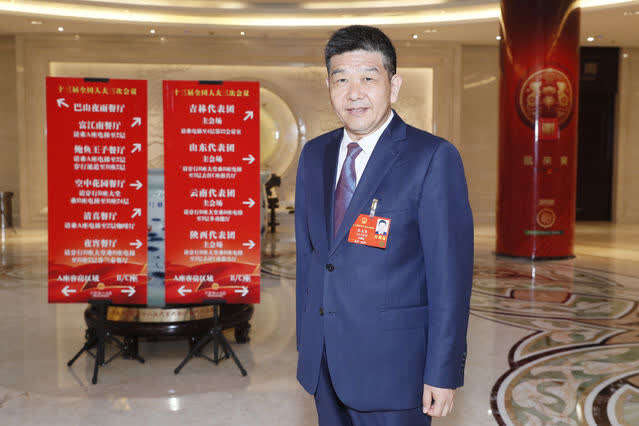 张志勇代表中小学教师业绩奖励不应与升学率挂钩