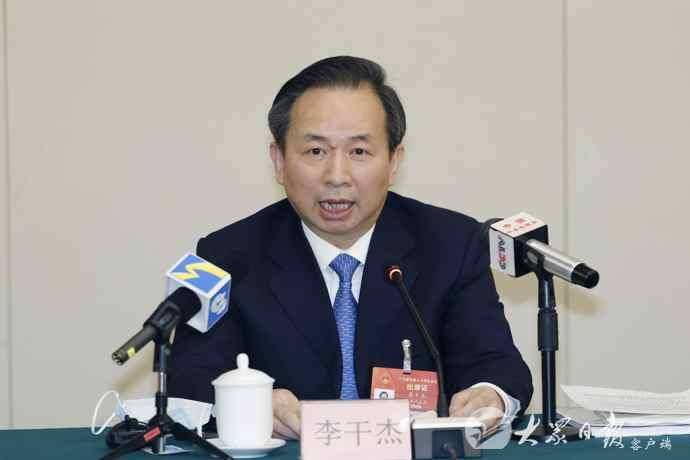 山东省委书记省长携成绩单和建议上两会