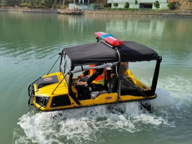 酷炫!黄岩购置了5辆水陆两栖车,有这些用途