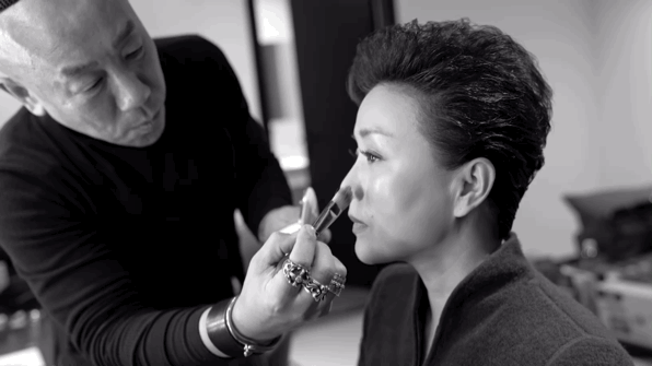 采访了1000位国内外名人后,她用一个问题为女性赢得满堂彩|逆流|杨澜