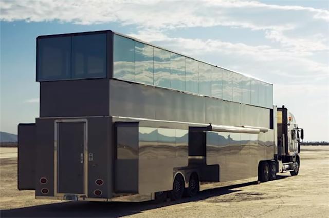 比公寓还舒服的房车?两层复式还有电梯,100㎡可容纳30人