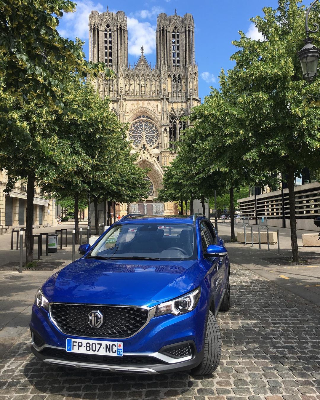 同比增长420.4% 上汽集团2月销售整车24.6万辆