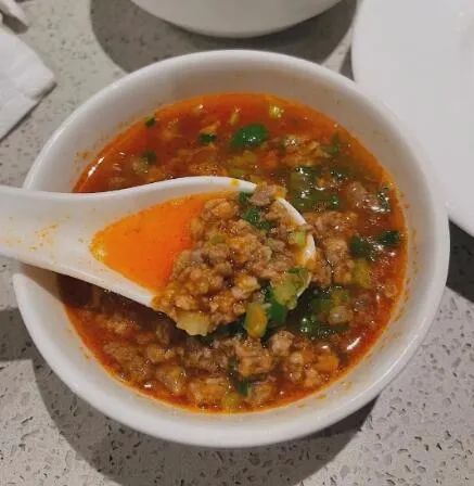 少赚21个亿后海底捞大变样：免费牛肉粒没了 最新回应