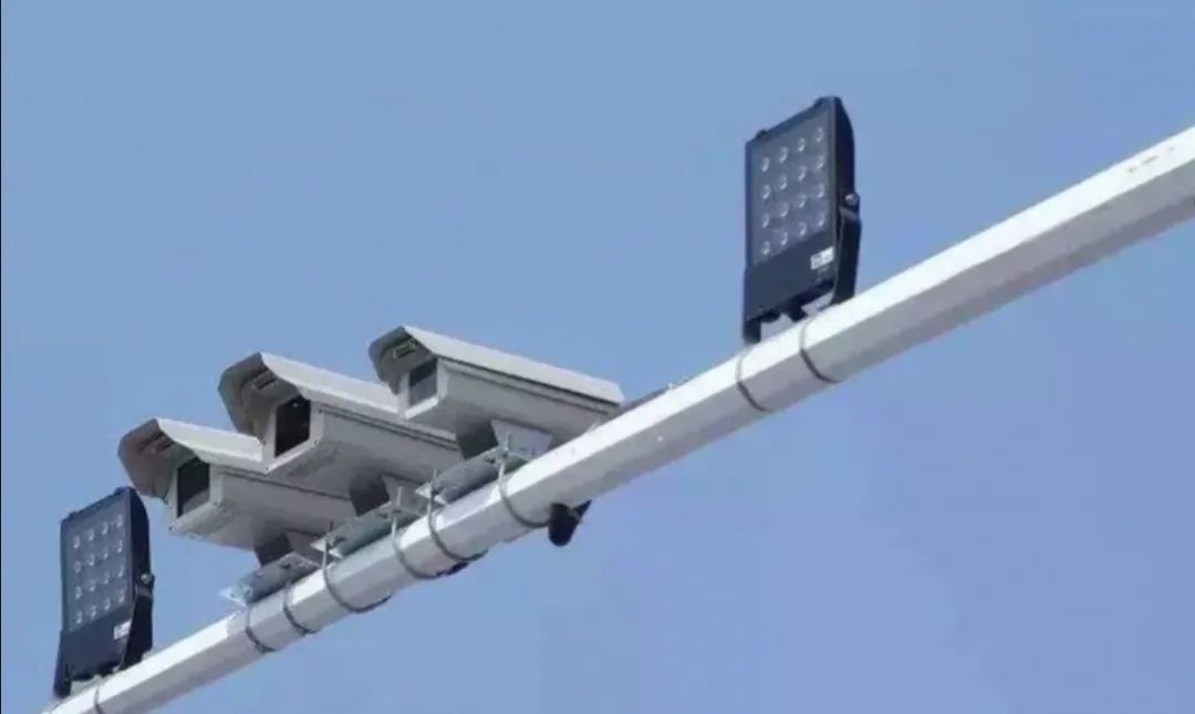 评论:建议清理"以罚款为目的的抓拍" 为何激起共鸣?|电子眼_新浪新闻