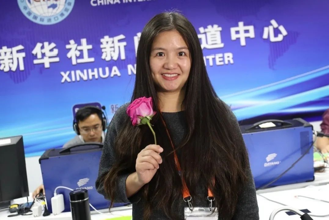 过去一年新华社这些非常女记者感动你我