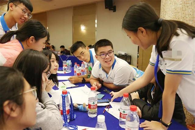 中小学生流行写“奶酪体”，老师却不喜欢：考试卷面容易被扣分休闲区蓝鸢梦想 - Www.slyday.coM