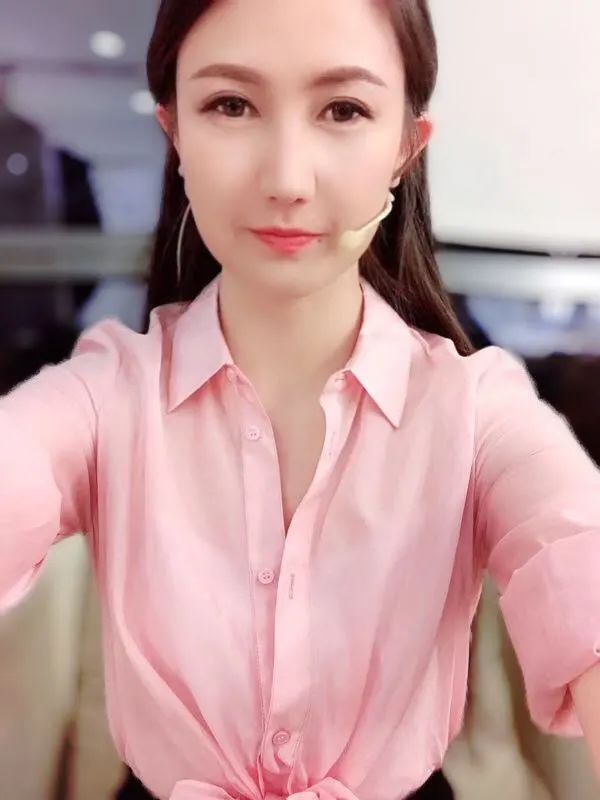 过去一年新华社这些非常女记者感动你我