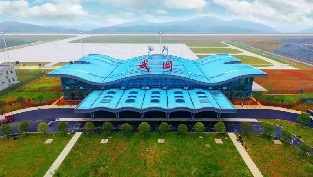 湖南8个飞机场,邵阳海拔最高!长沙最大,张家界最美.