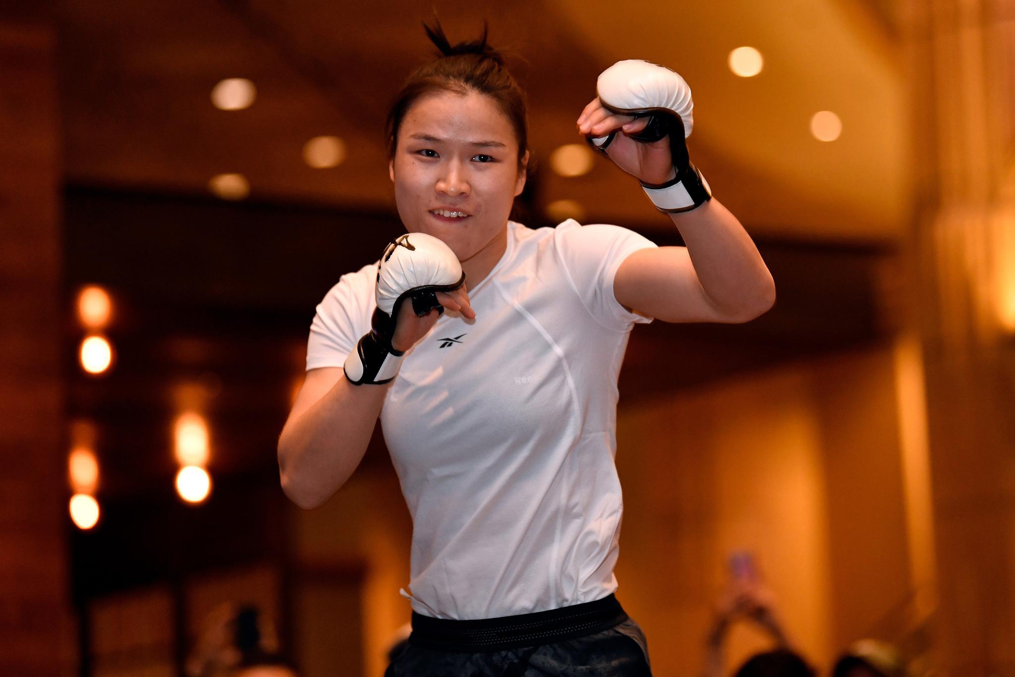 张伟丽敲定ufc卫冕战赢了她就是无可争议的世界第一