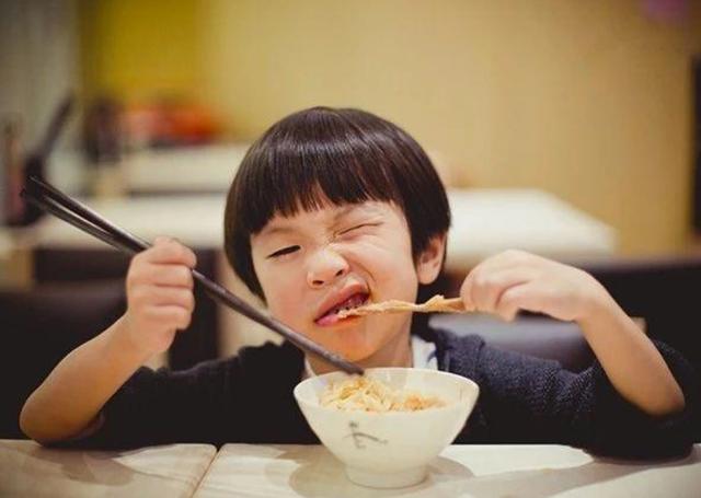 李玫瑾育儿经孩子有没有出息看吃饭时的状态便知中了赶紧改