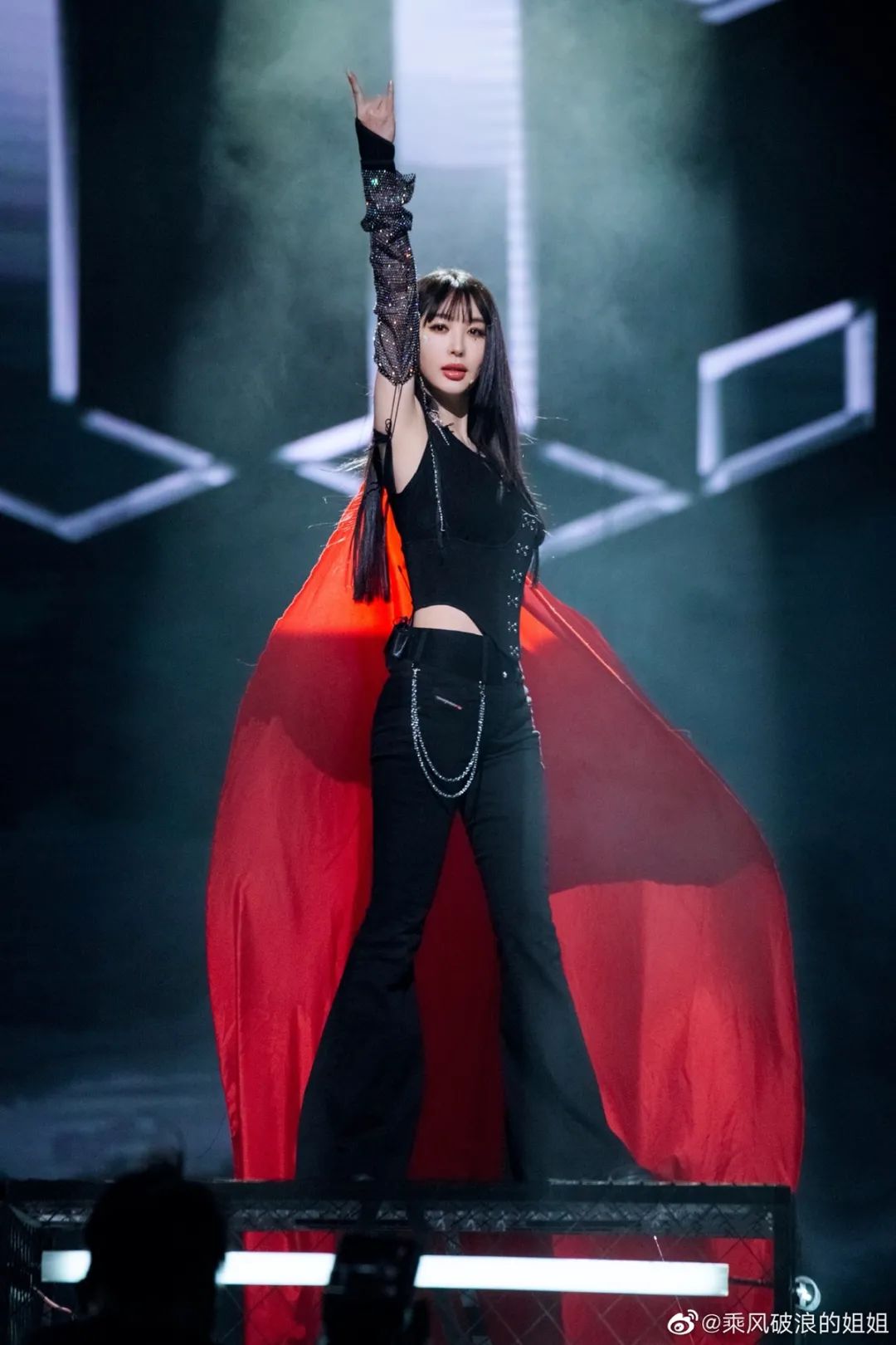 她们乘风破浪,她们因动而美|陈梓童|李菲儿|袁姗姗_新浪新闻