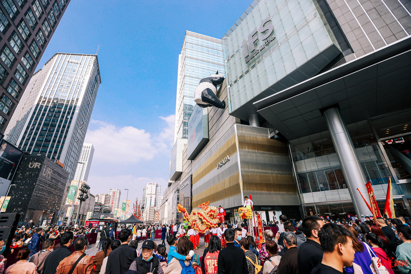 成都这个商场全年卖了近83亿元系西南首个年销售额突破80亿的商业项目