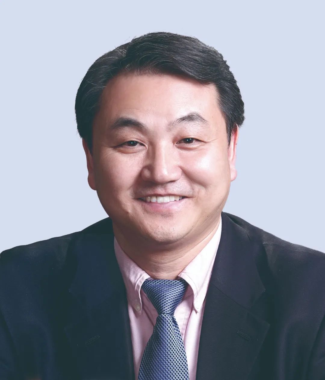 委员建议研发新材料用于口腔修复：种牙费用之高好比在嘴里装豪车