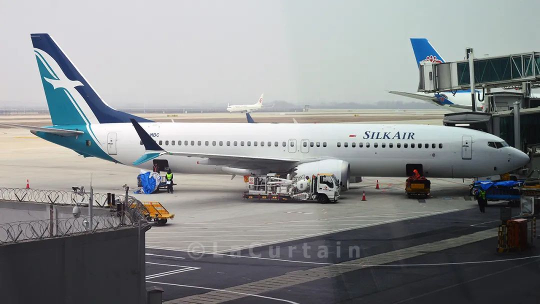 4,胜安航空185航班空难这架波音767-300er客机半夜自肯尼迪机场起飞