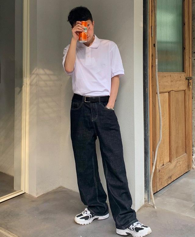 王一博老年装秒变校园风，时尚完成度果然靠脸？其实身材更重要休闲区蓝鸢梦想 - Www.slyday.coM