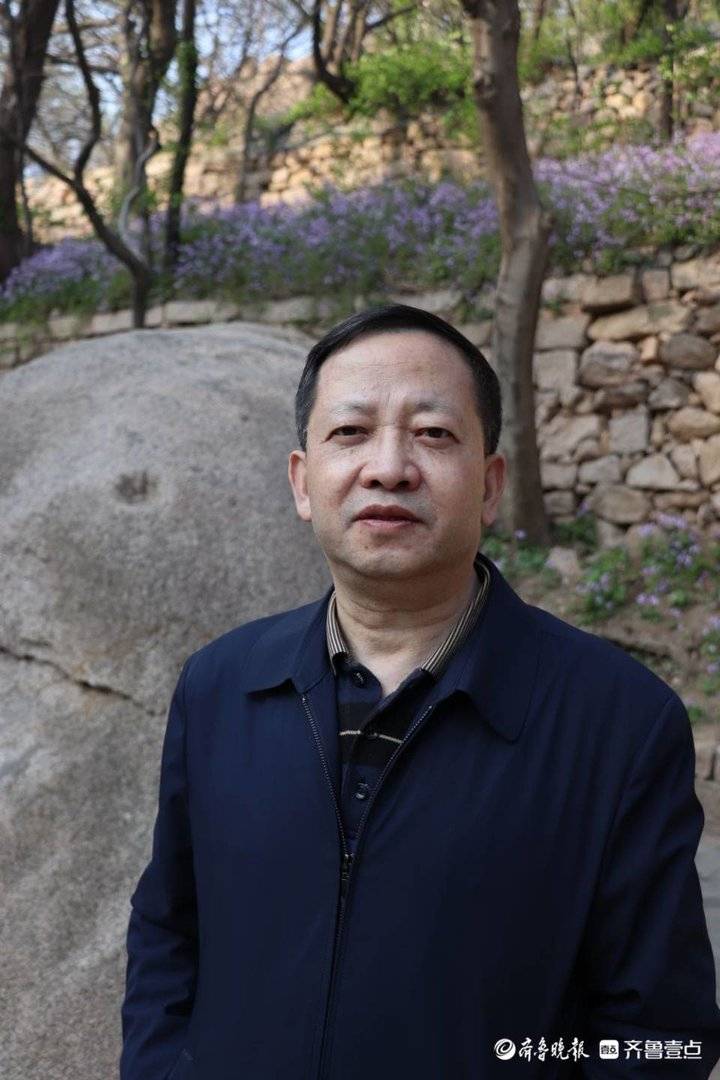 中国作家协会会员甘建华:感受日照,要好好写一篇文章