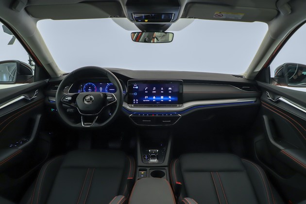 全新mqbevo平台加持明锐pro比速腾到底强了多少