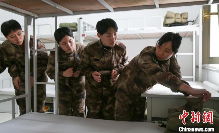 95后女兵李伟做好平凡事是另一种波澜壮阔的享受