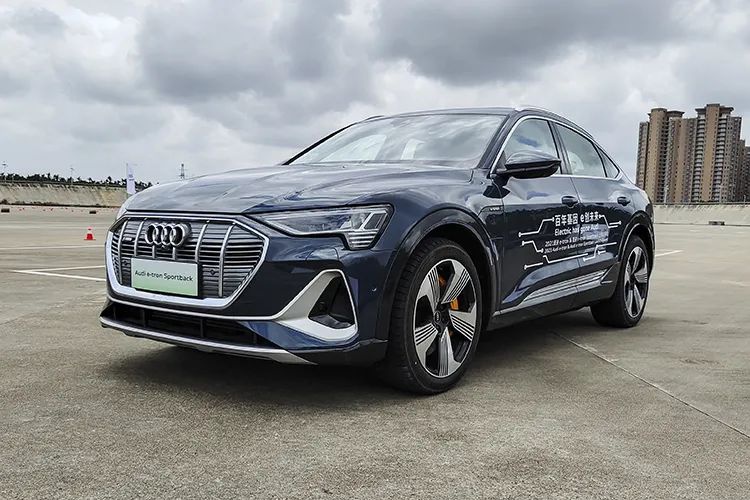 5468万起售续航465km国产奥迪全新etron上市