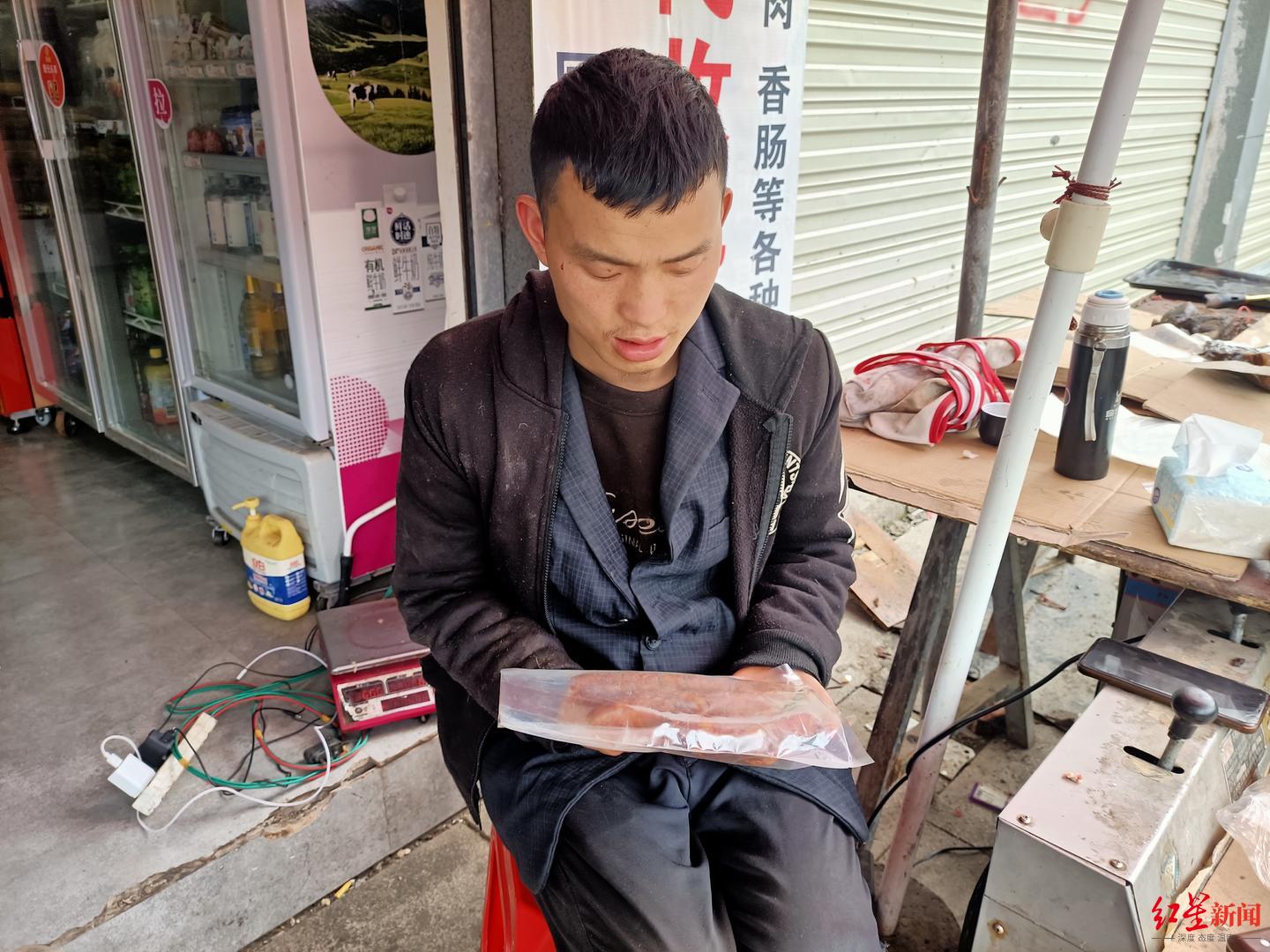 摊主网售自制香肠遭十倍索赔：买家坚持至少赔1.5万，摊主已请律师应诉休闲区蓝鸢梦想 - Www.slyday.coM