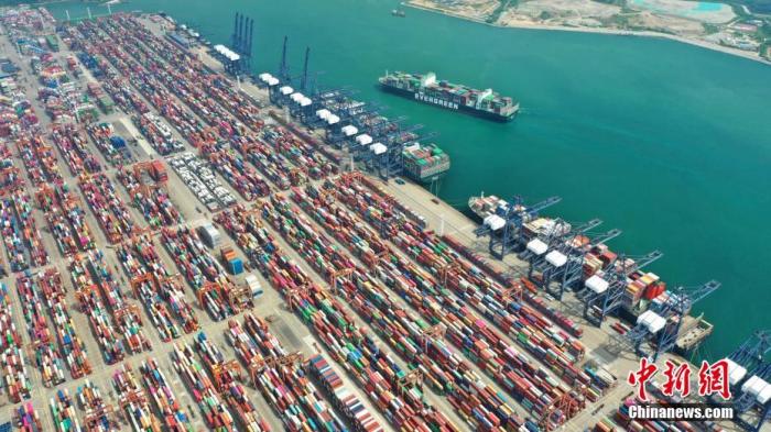 海关总署回应“一箱难求”：密切关注国际运输市场变化