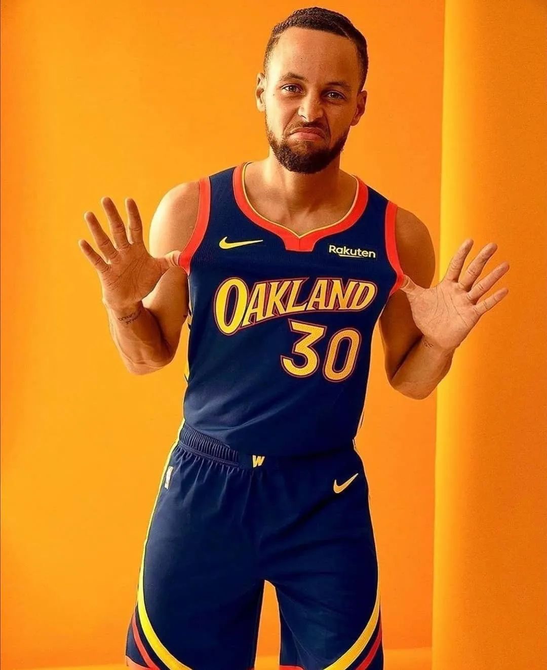 再创纪录!今天的上帝穿了30号球衣!