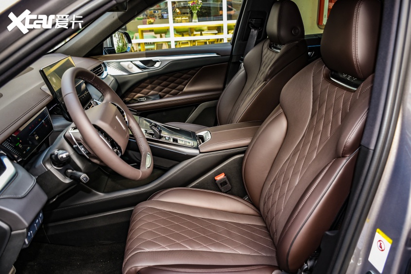 不折不扣的高颜值"学霸" 试驾wey摩卡